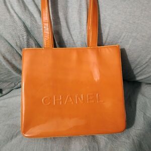 Chanel tote